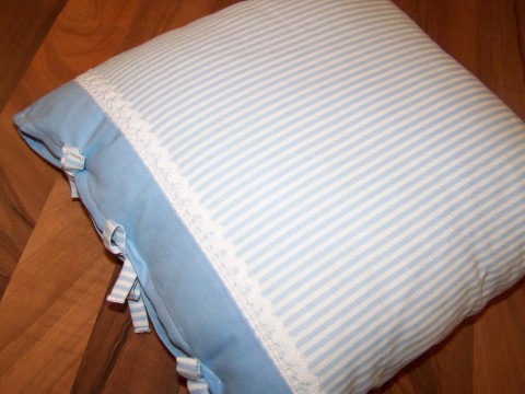 Pruhovaný polštář :O) dekorace polštář postel 