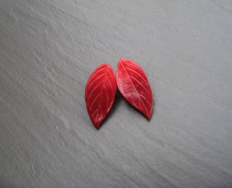 Puzetky lístky červená šperky náušnice podzim list javor fimo podzimní vínová polymerová hmota 