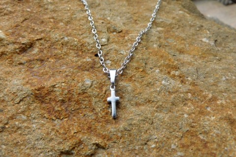 Nerezový mini křížek na řetízku náhrdelník nerez ocel originalita křížeksvátostka 