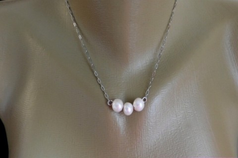 Náhrdelník - 3x bílé perly říční náhrdelník bílá perleť nerez ocel 