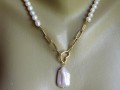 Náhrdelník-perly s keshi perlou