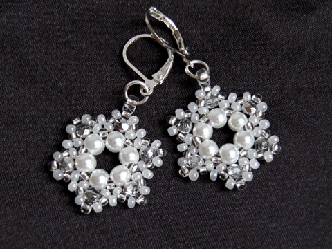 Snowflakes 05 - náušnice šperk originální náušnice moderní elegantní bílá hvězda svatba visací krajka bižuterie módní stříbrná perličky broušené svatební společenské efektní třpytivé vločka 