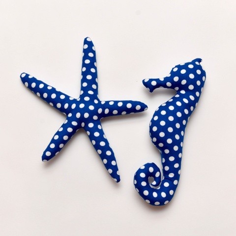 Mořský koník+hvězdice modrý puntík červená modrý puntík hvězdice mořský koník modro-bílý puntík 