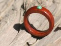 Dřevěný prsten s malachitem