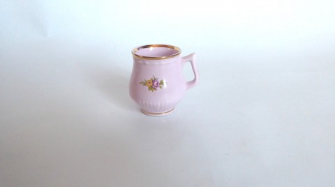 Hrneček, růžový porcelán, retro hrneček barevné retro růžový porcelán miniatura sběratelství zlacené 