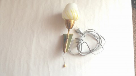 Nástěnné světlo, tulipán, retro svítidlo osvětlení retro chata chalupa tulipán lustr dílna kutil brusel napětí elektřina opravář montáž montér elektrikář 