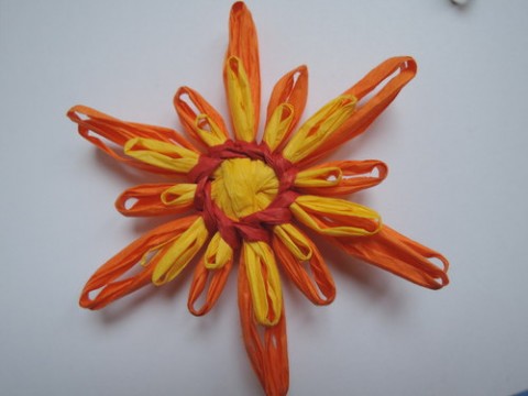 Oranžový květ šperk dekorace radost květina jaro květ velikonoce léto slunce sluníčko ples karneval 