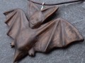 Dřevěný šperk  -  netopýr