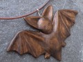 Dřevěný šperk  -  netopýr