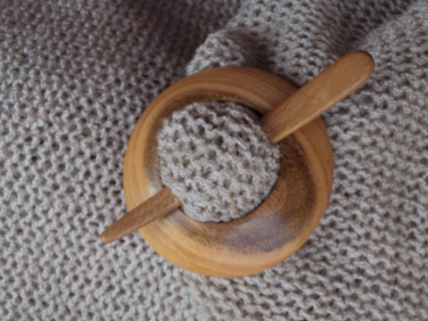 Dřevěná spona - ořešák dřevěná spona šála svetr ořešák svetřík 