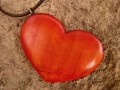 Dřevěná šperk - jabloňové srdce