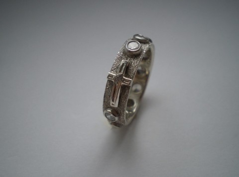 Růžencový prsten s zirkony šperk prsten stříbro růženec růžencový prsten 