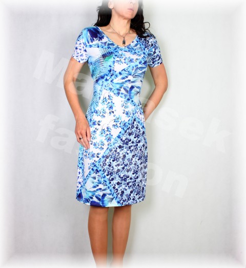 Šaty luxusní úplet vz.528 modrá barevné jarní letní květy bílá šaty svatba léto vzor oslava 