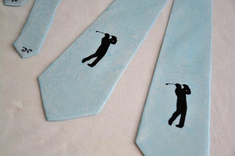 Hedvábná kravata s golfistou-modrá modrá černá hedvábí golf kravata golfová golfista 