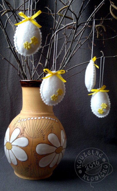 Vajíčko z filcu bílé žlutě zdobené dekorace dárek bavlna jaro velikonoce vejce kraslice vajíčko vajíčko z filcu vajíčko z plsti 
