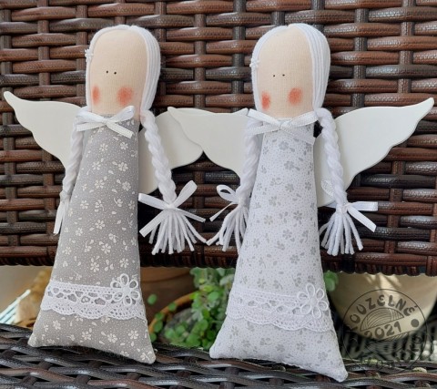 Andělka KYTIČKOVÁ - SV.ŠEDÁ a BÍLÁ dekorace dárek vánoce anděl andílek andělíček andělka 