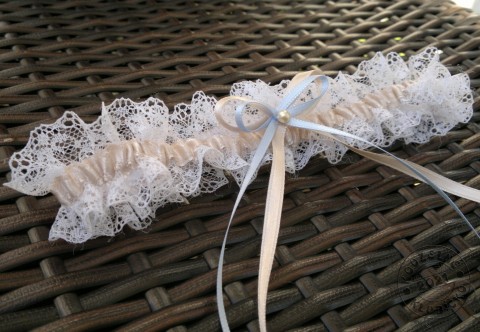 Podvazek 37 mm se stužkou bílá káva svatba svatební svatební doplněk svatební dekorace podvazek pro nevěstu saténový podvazek zdobený podvazek dámský podvazek krajkový podvazek 
