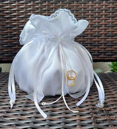 STŘEDNÍ měšec ze saténu bílý kabelka svatba svatební měšec svatební doplněk svatební dekorace satenový měšec měšec na peníze měšec na dárek kabelka na ruku 