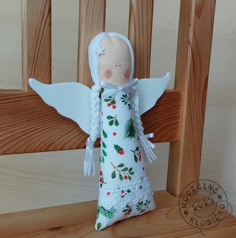 Andělka -  VĚTVIČKY A BOBULKY vánoce anděl andílek andělíček andělka křidélka vánoční dekorace vánoční dárek šitý anděl 