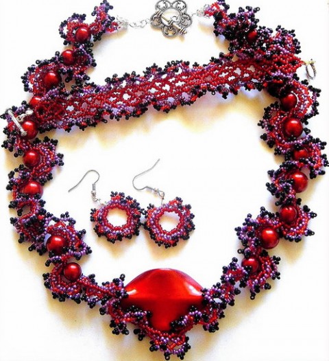 Flamenko náhrdelník sada šitá rudá korále 