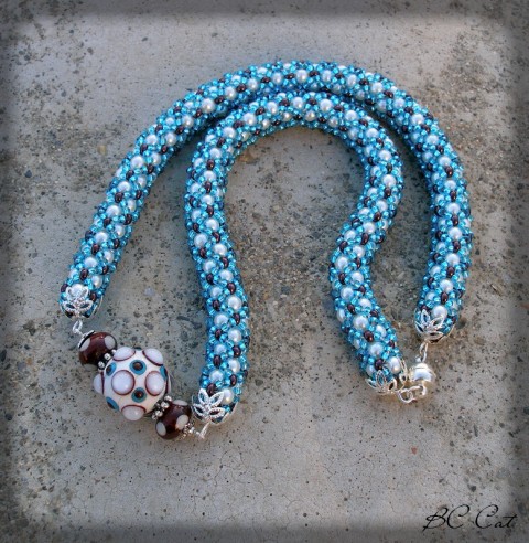 Ramona - náhrdelník šperk náhrdelník doplněk vinutka luxusní perličky rokajl voskovky komponent nápadný 