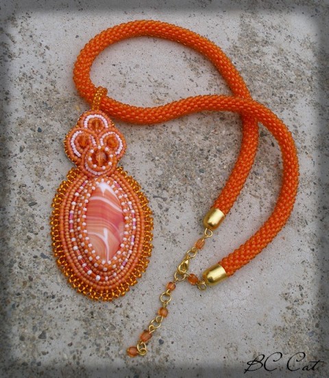 Siciliána - náhrdelník šperk náhrdelník doplněk oranžová háčkovaná elegantní retro léto extravagantní pomeranč barevný dutinka hravý nápadný 