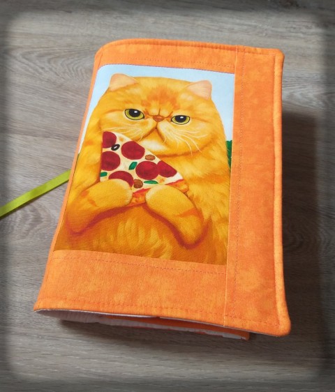 Obal na knihu - Garfield kočka kocour obal čtení pohádka kocourek obal na knihu četba pizza macík zrzek macek garfield zrzoun jedlík 