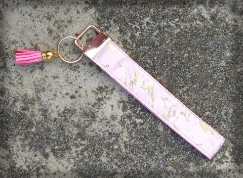 Poutko na klíče - pink - stříkance přívěsek doplněk barvy ozdoba poutko popruh přívěsek na klíče 