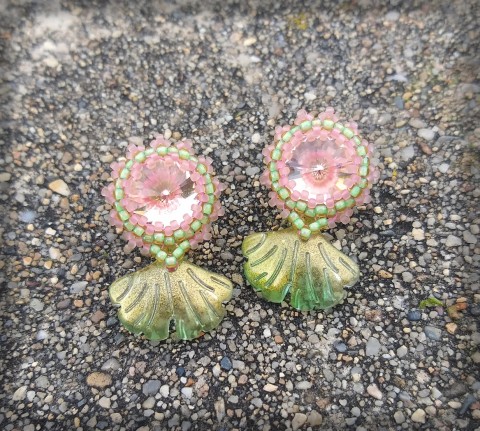 Lilliana - náušnice - puzety šperk korálky doplněk náušnice list lístek květ korálek rokajl kvítek puzety rivolka 