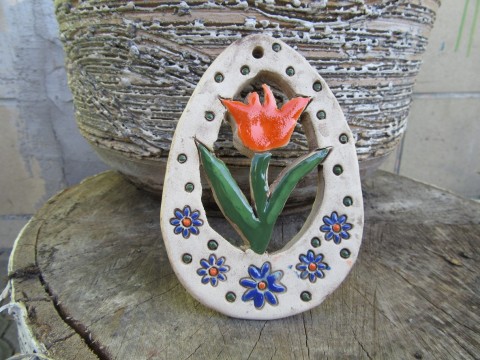 Keramické vajíčko květina keramika pták ptáček věnec květinka květ věneček velikonoce slepice kytička kytka vejce vajíčko slípka slepička 