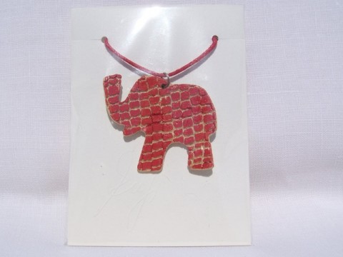 Keramický přívěsek šperk přívěsek slon 
