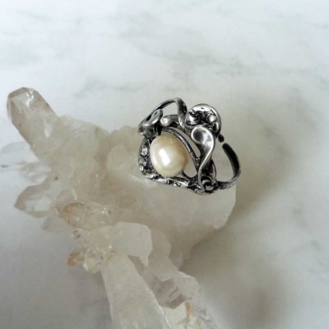 Prstýnek s perlou šperk prsten říční perla minerály cínovaný 