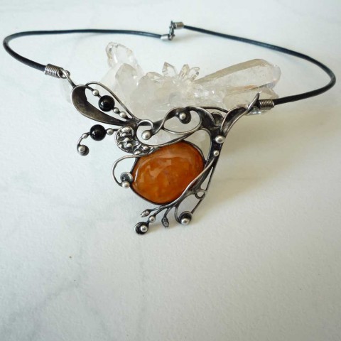 Náhrdelník s karneolem a onyxem šperk náhrdelník oranžová černá onyx karneol minerály cínovaný 