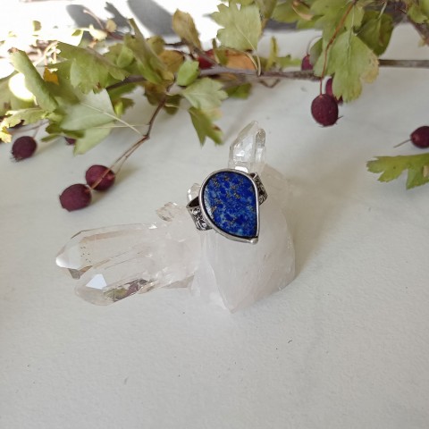 Kapka - prsten s lapisem lazuli šperk prsten modrá cín kapka patina prstýnek tiffany slza minerály lapis lazuli 