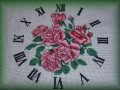 Vyšívané hodiny Růže