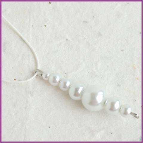 Bílé perličky perličky náhrdelník 
