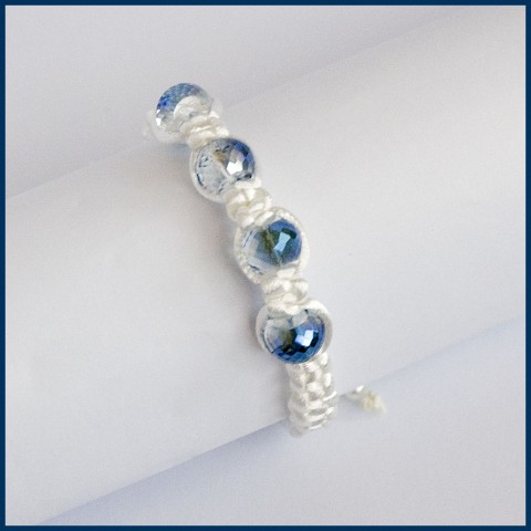 Bílý s modrými broušenými korálky náramek elegance 
