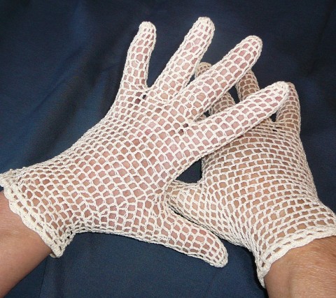 háčkované rukavičky romantika vintage béžová háčkované starobylé rukavičky sváteční 