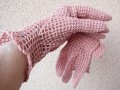 starorůžové háčkované rukavičky