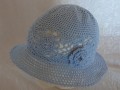 sv.modrý háčkovaný klobouk