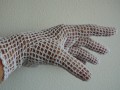 bílé háčkované rukavičky velikost M