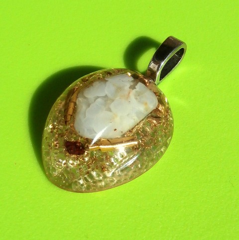 *Oříšek s Chalcedonem * 2 šperk křišťál minerály energie drahé kameny osobní orgonit stones.luxusní pendant 
