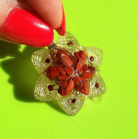 Květ lotosu  *Červený Jaspis* šperk křišťál minerály energie drahé kameny osobní orgonit stones.luxusní pendant 