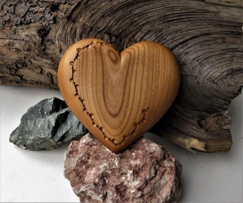 Srdíčko pro maminku 1 dřevo řezba dekorace vánoce narozeniny svátek ornament valentýn dárek z lásky dárek pro ženu dřevěné srdce 