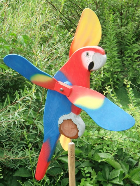 Dřevěný větrník Ara arakanga dřevěné pták ptáček větrník větrníček větrníky ara 