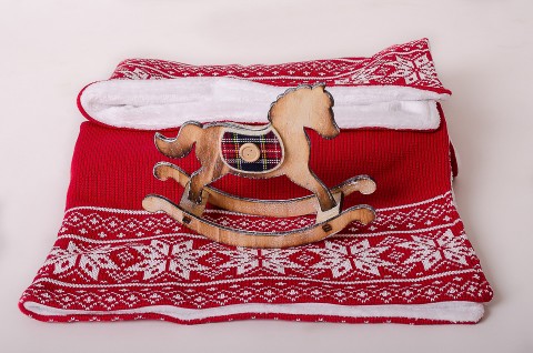 Teplá deka Norská 80x80cm, červená dárek děti deka miminko přikrývka dečka kočárek výbavička 