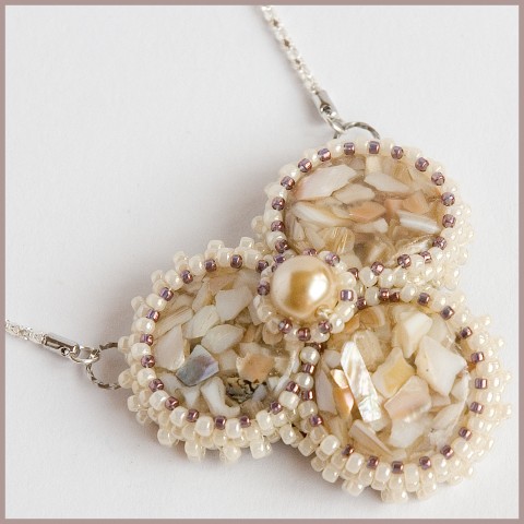 Perleť v pryskyřici - náhrdelník perleť náhrdelník capuccino eleg 