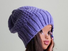 Pletená fialová čepice