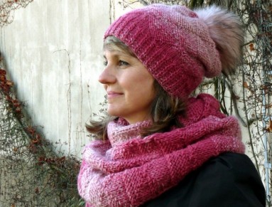 Čepice - malinová