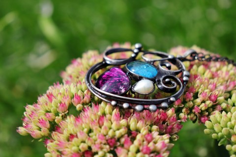 FRESH SUMMER šperk náhrdelník modrý originální letní růžový tiffany autorský amulet cínovaný handmade 